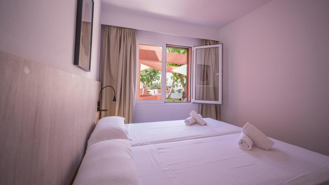 Sant Joan Apartaments - Adults Only Cala'N Blanes  Bagian luar foto